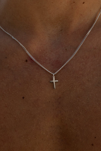 BASIC CROSS NECKLACE | GOLD
