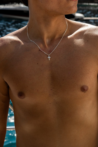 BASIC CROSS NECKLACE | GOLD