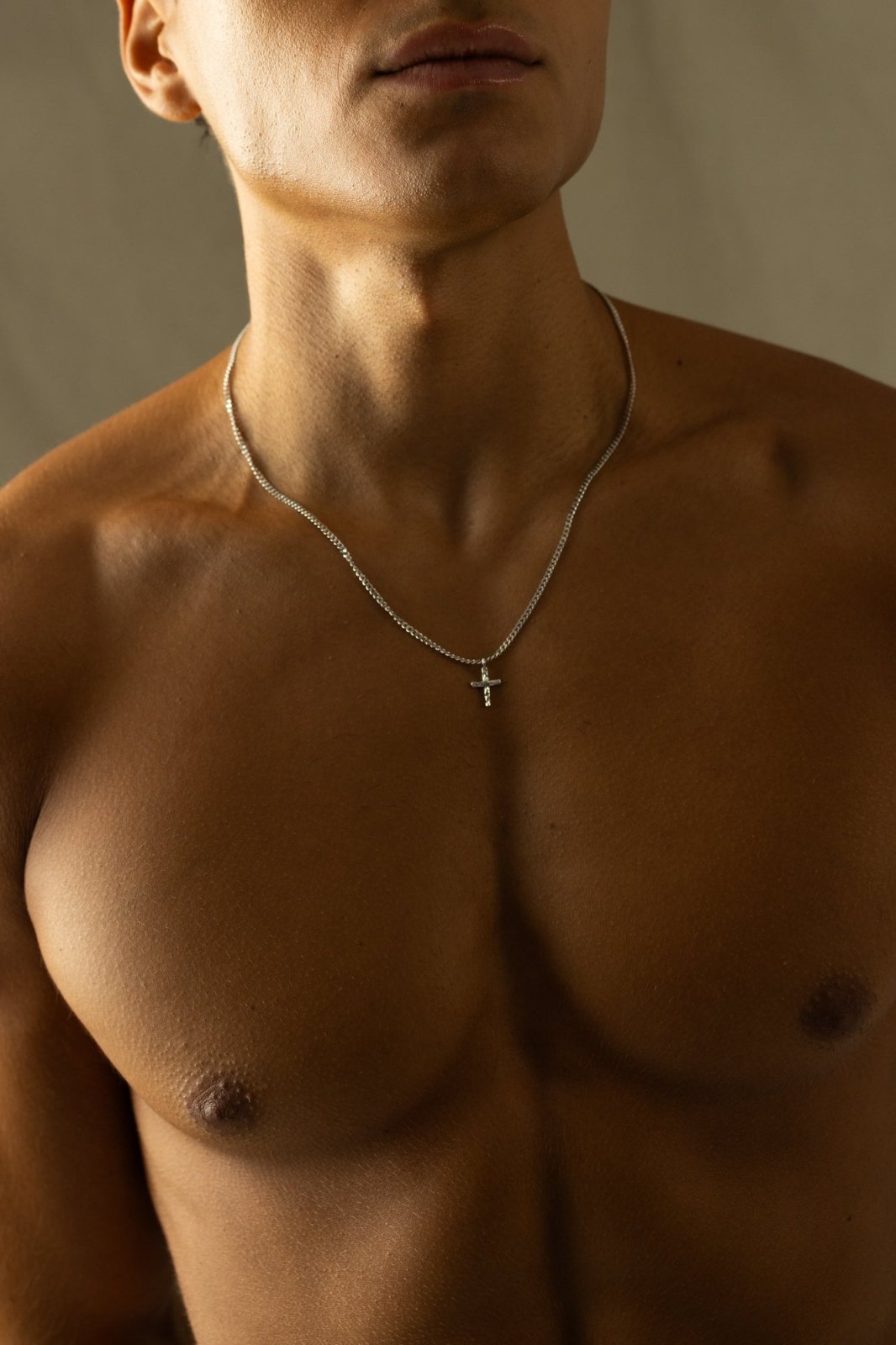 HAMMERED CROSS NECKLACE | SILVER | UNISEX